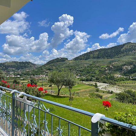 Vila Ardea Berat Bagian luar foto